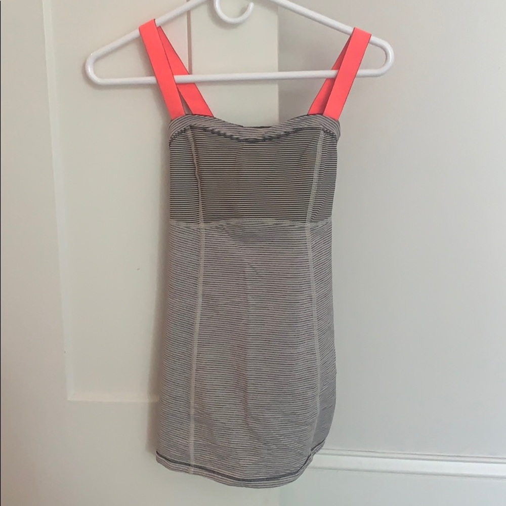 Lululemon cross-back tank *like new* size 6
